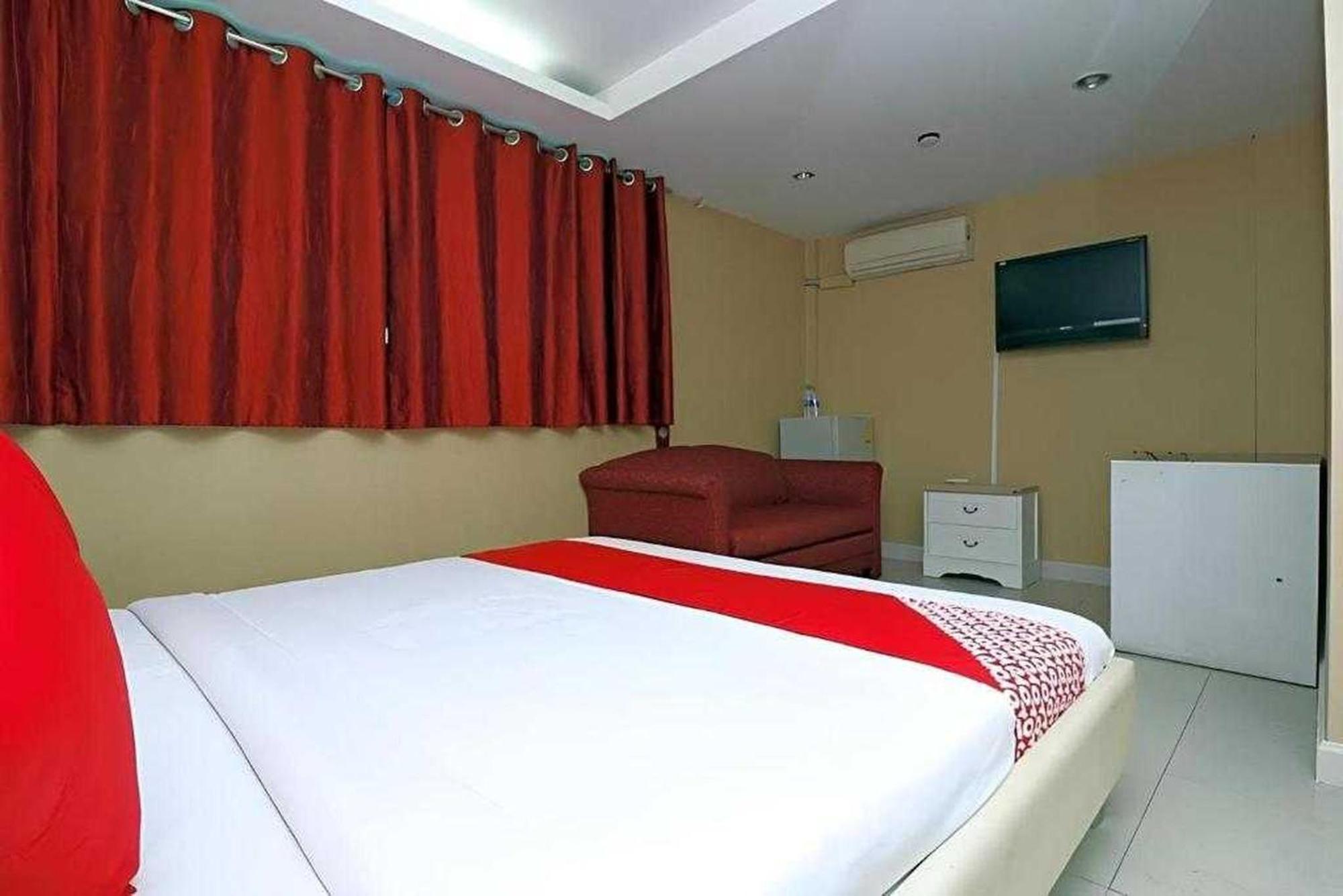 Oyo Diamond Silom Bangkok