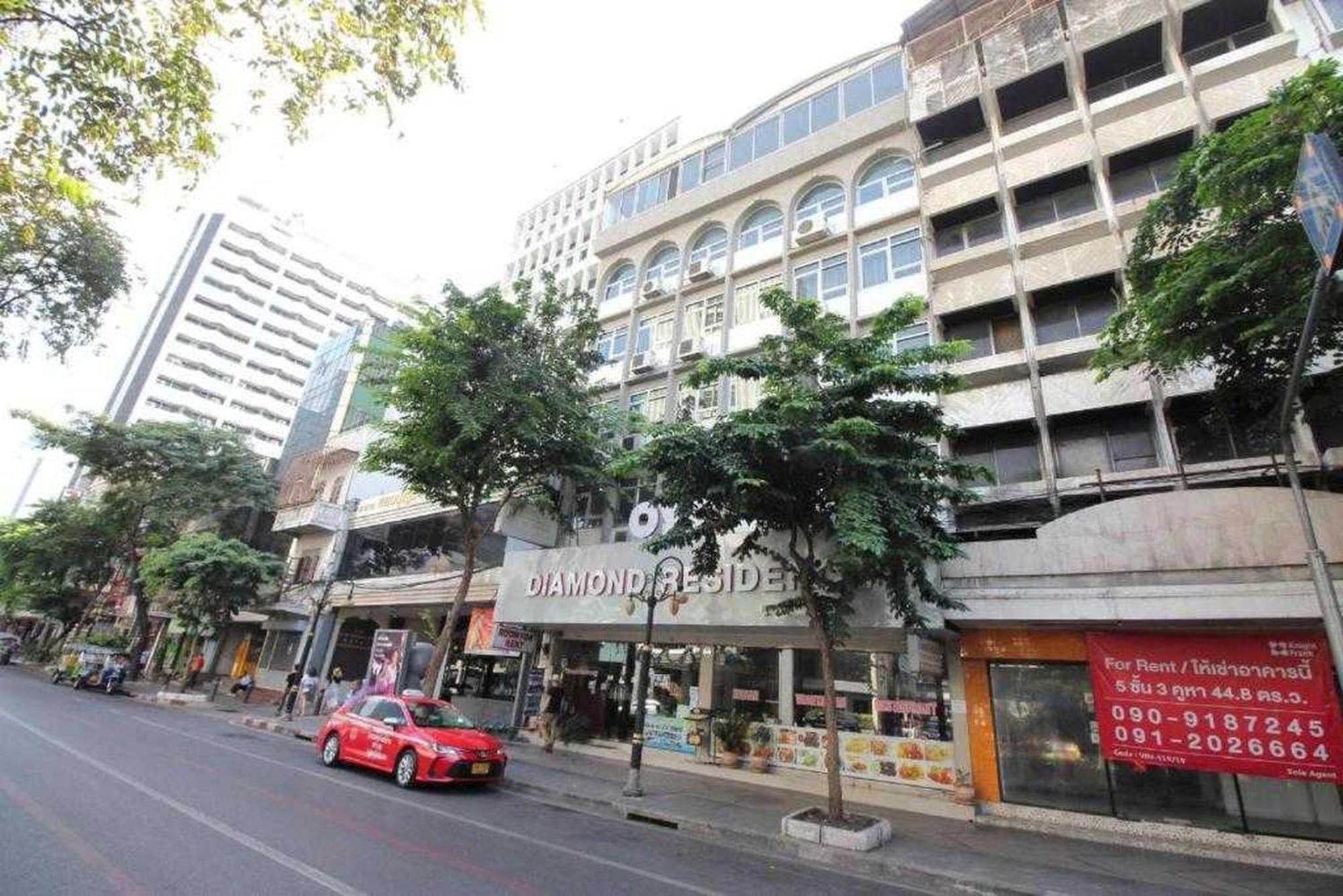 Oyo Diamond Silom