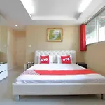 Oyo Diamond Residence Silom