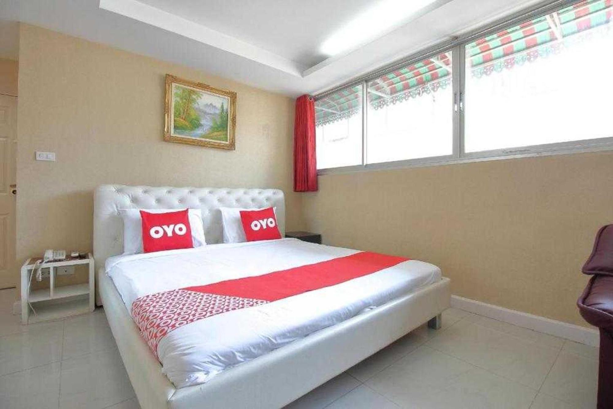 Oyo Diamond Silom